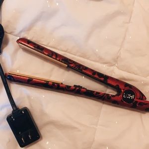 Chi Straightener
